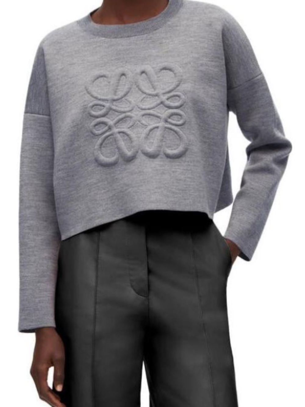 Loewe - Picture 3 of 8